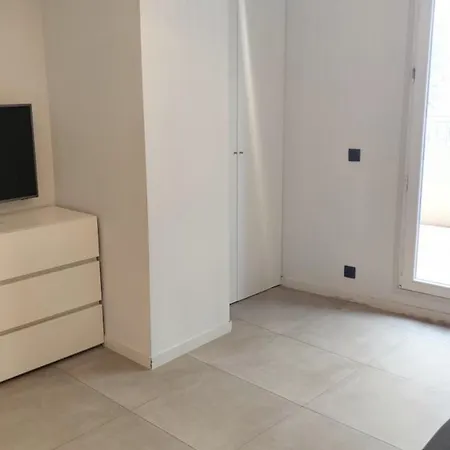 Studio Terrasse Proche Mer 105 Apartmán *