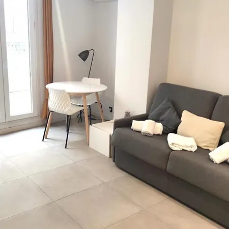 Studio Terrasse Proche Mer 105 Apartamento Niza